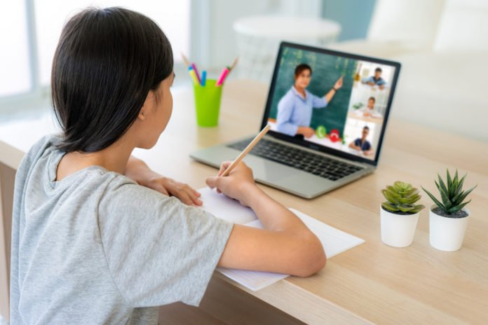 How Digital Transformation in Education Industry